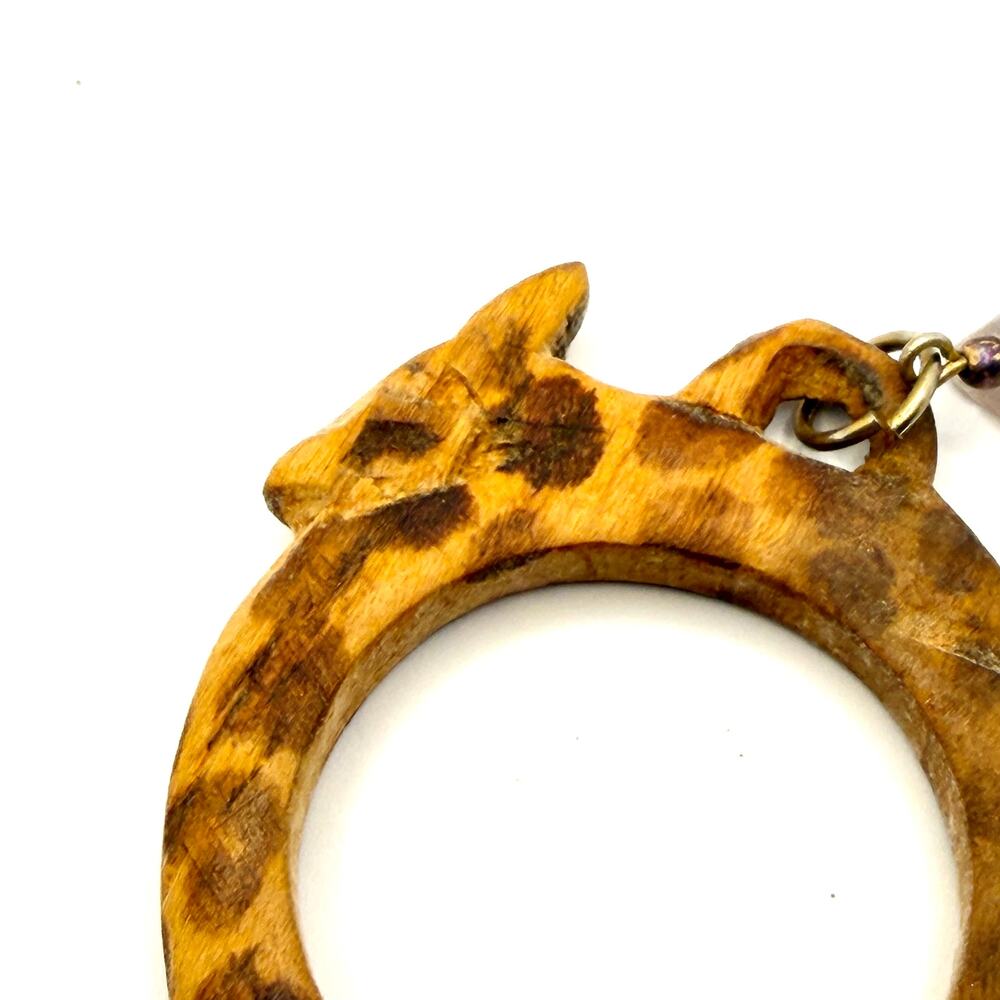 Vintage 80s Brown Carved Wood Giraffe Amethyst Hoop Earrings - Picture 2 of 5